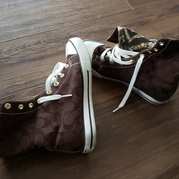 Coach Hi Tops - Picture 2 of 5